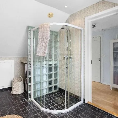 Cozy Detached Σπίτι διακοπών Μπέργκεν
